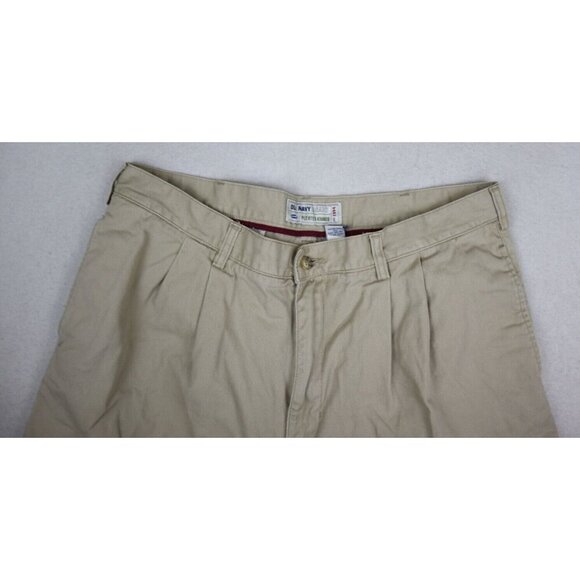 OLD NAVY - MEN'S PLEATED FRONT KHAKI CHINO SHORTS - SIZE 38 - 9" INSEAM - Picture 3 of 14